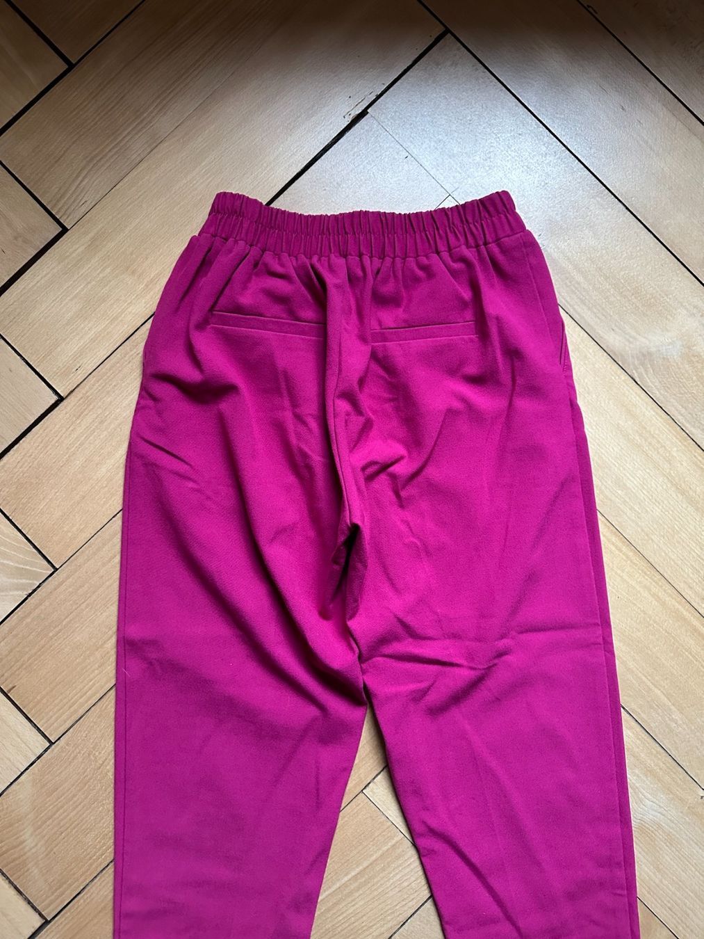 Bershka Pantaloni: BERSHKA - Stoffhose fuchsia S – Usato da Zürich venduto da Diazaio 2