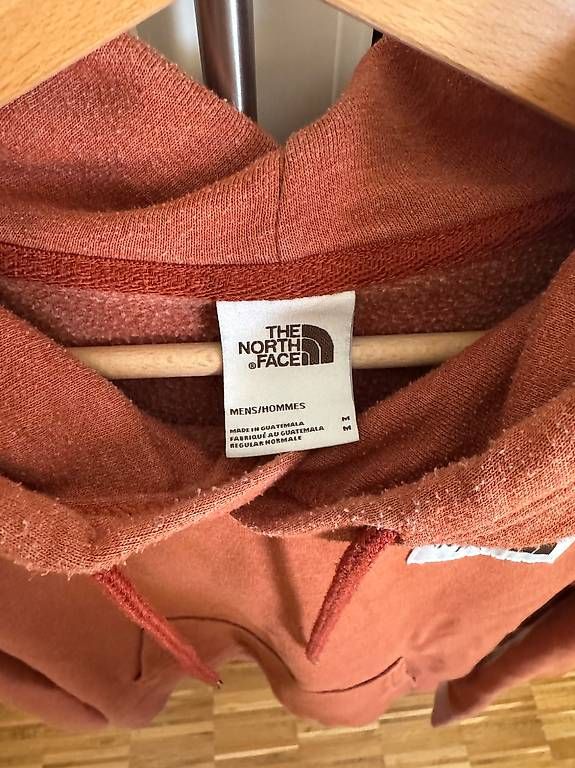 Pullover & Sweatshirts: North Face Hoodie – Gebraucht aus Zürich von _nushy 1