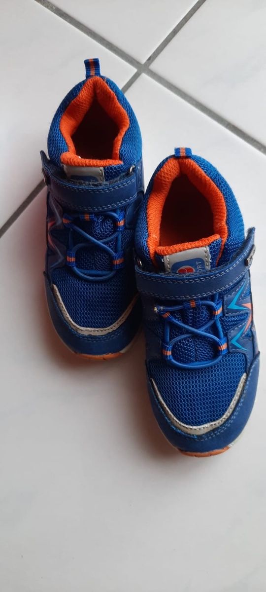 Schuhe für Mädchen: Mädchen Schue - Gr. 28 - 2 Paar – Gebraucht aus Grenchen von lia51 1