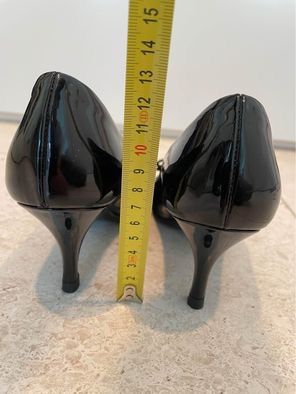 Salvatore Ferragamo Scarpe da donna: Salvatore Ferragamo pumps 35 – Usato da Zürich venduto da Elodie_s 4