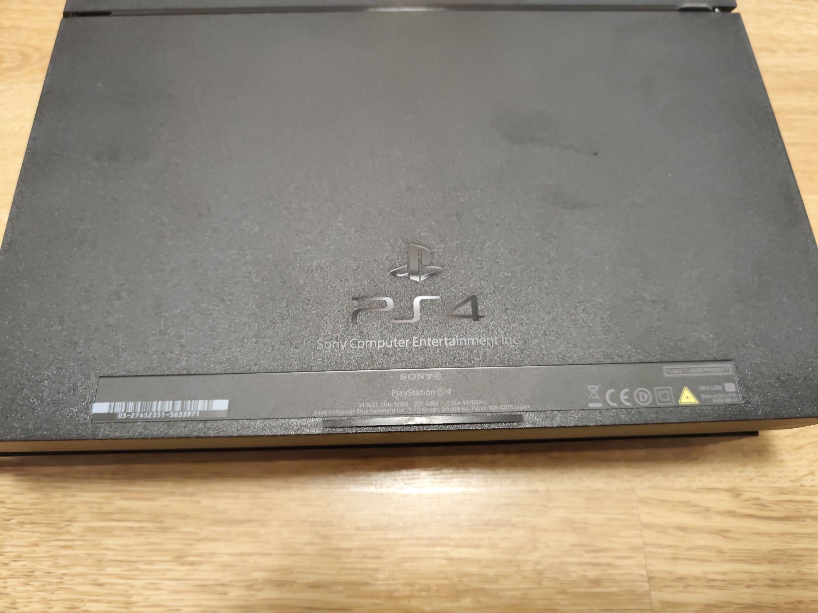 Sony Console: Sony PS4 1TB Star Wars Darth Vader + 2 Controller – Usato da Bern venduto da mejito 3