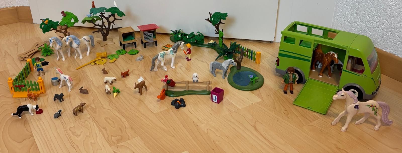 Playmobil Giocattoli: Playmobil Tierpark / Pferde – Usato da Staffelbach venduto da mdh82 2
