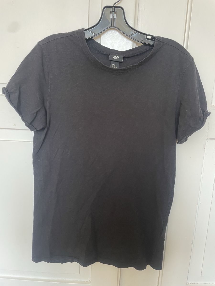 H&M T-shirt: H&M Tshirt schwarz Grösse S – Usato da Zürich venduto da TheWickerman