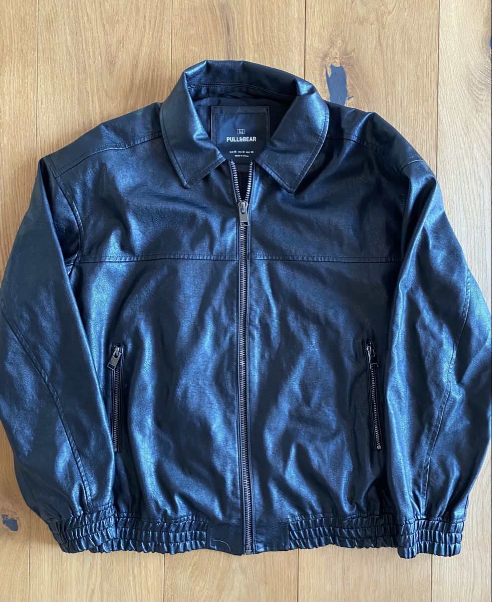 Pull&Bear Vestes: PULL&BEAR Kunstlederjacke schwarz – D'occasion à Oberurnen par jar_b2bh