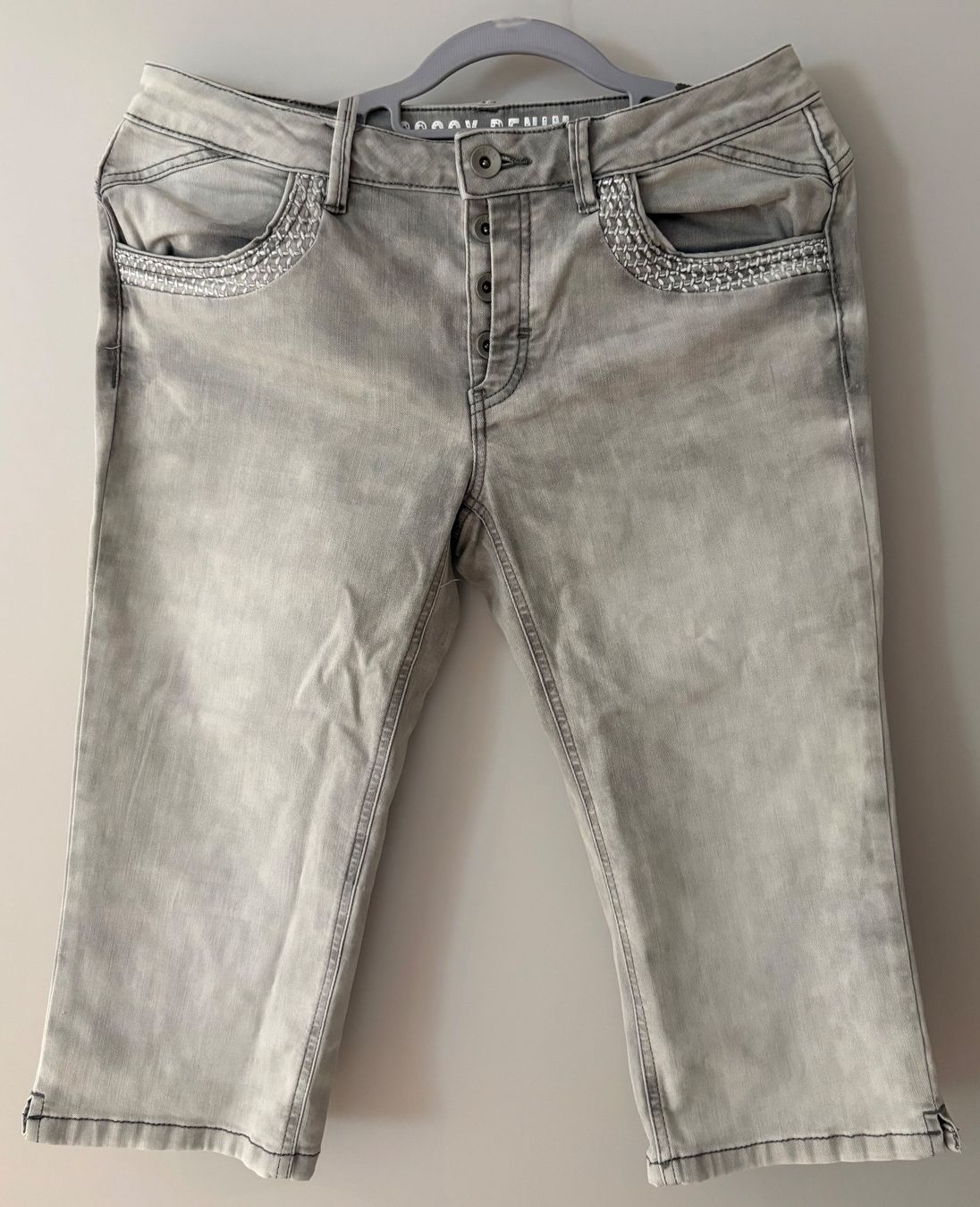 Soccx Jeans: SOCCX Capri Jeans – Gebraucht aus Siebnen von oovirginiaootja