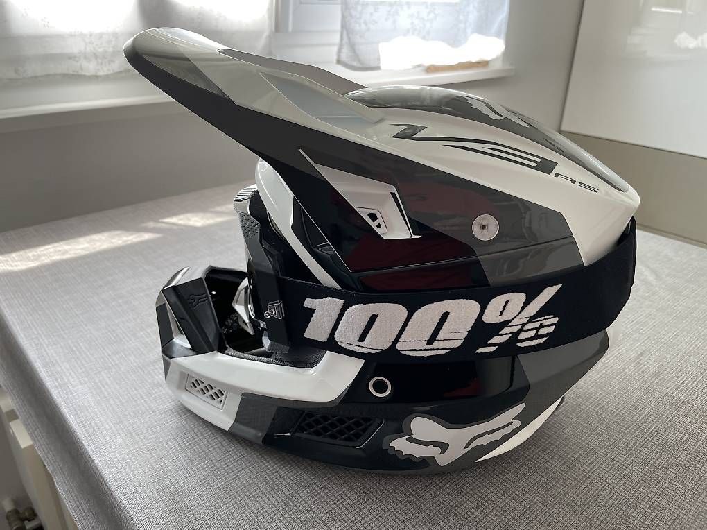 Caschi & visiere: Casque FOX V3RS EFEKT Blanc/Noir – Usato da Prilly venduto da natas.hell 2