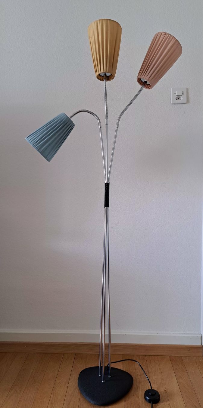 Lampade: Dreiarmige Stehlampe Mid-Century – Usato da Binningen venduto da samilha 1
