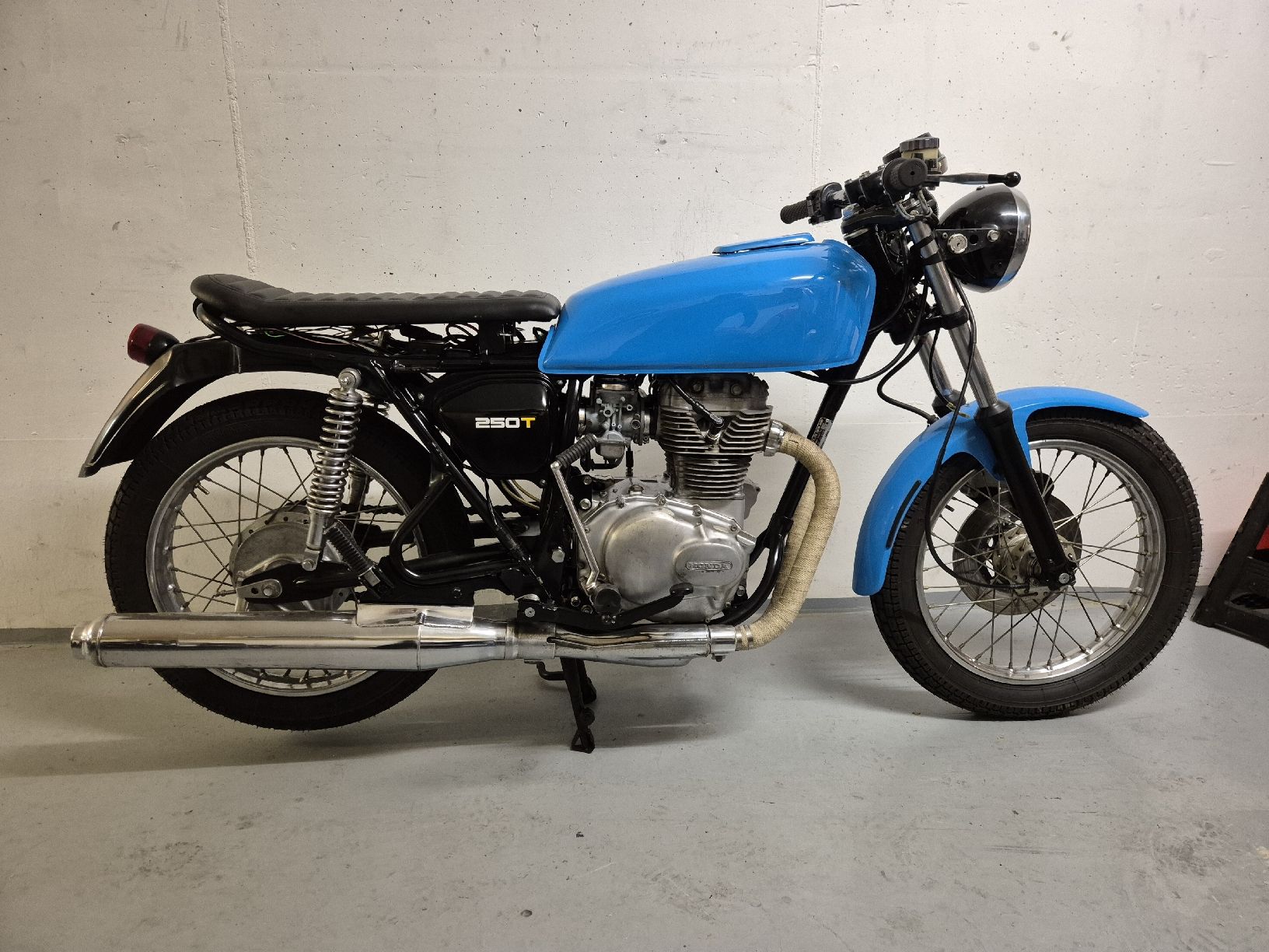 Honda Strasse: honda cj250 de 1976 – Defekt aus Satigny von marvalgva 1