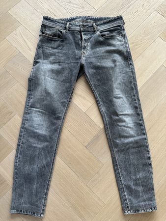 Diesel Jeans (Grösse 34, grau)