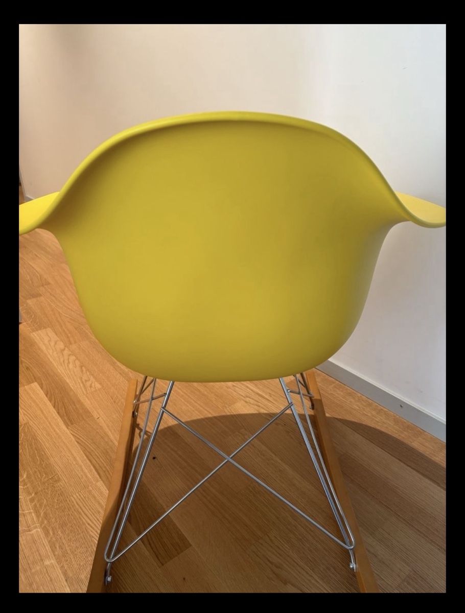 Vitra Stühle: Vitra Eames Plastic Armchair RAR – Gebraucht aus Winterthur von sansanmann 2