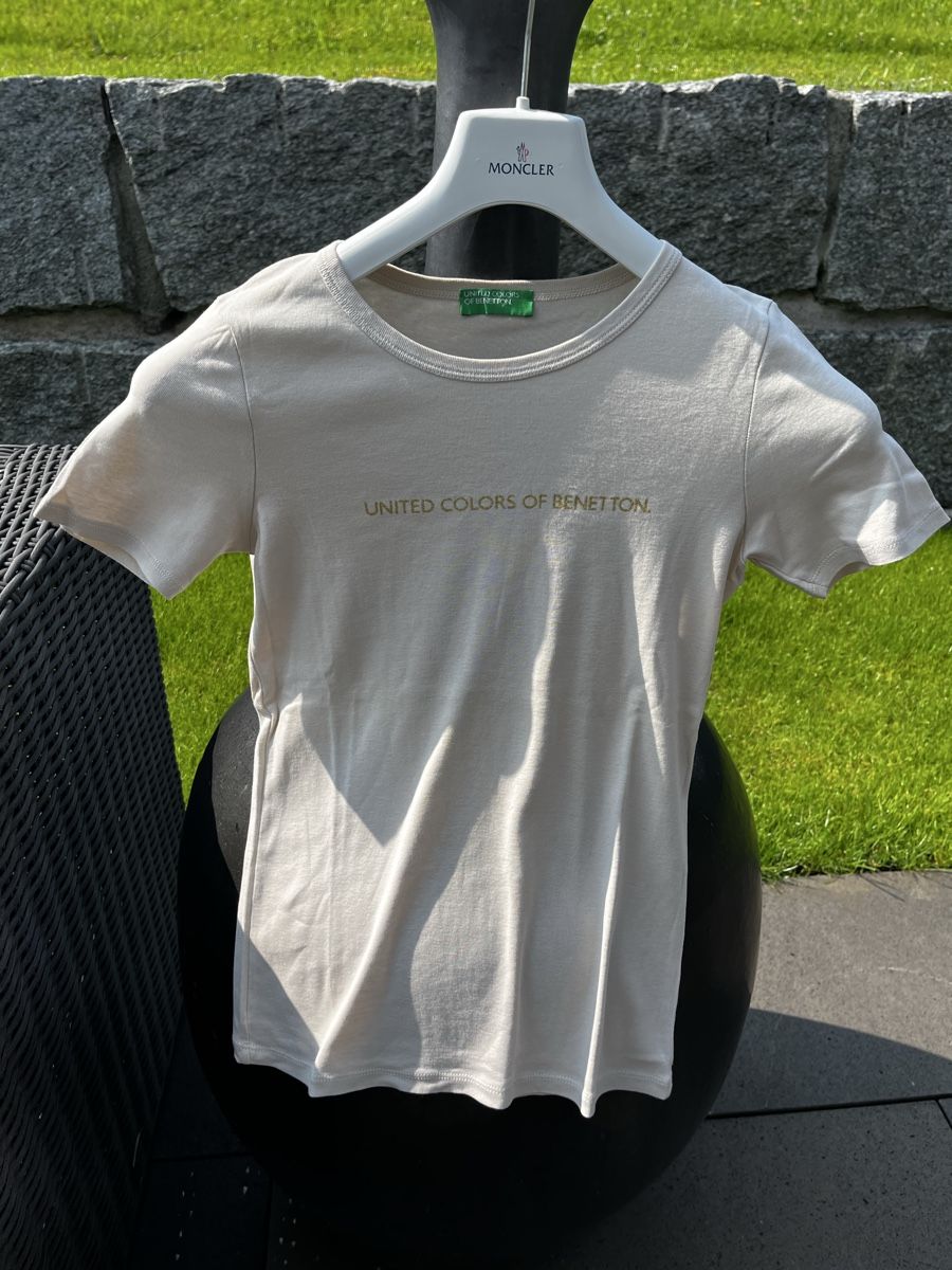 Benetton T-Shirts: Benetton Shirt beige Gr. S – Gebraucht aus Hinwil von dire07