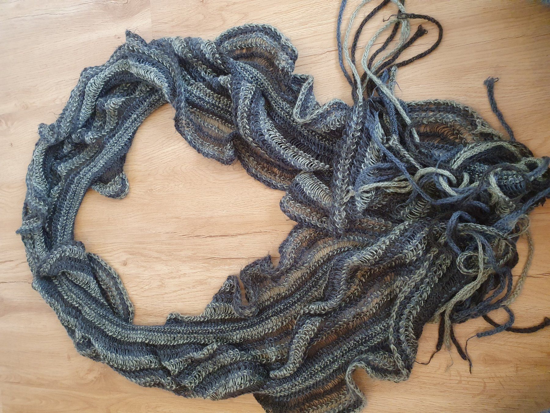 Foulard & Sciarpe: Schal in Grün- & Blautönen – Usato da Heinrichswil venduto da sabi2809