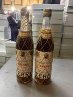 Bouteilles Brandy Terry Centenario, millésime rare ancien!