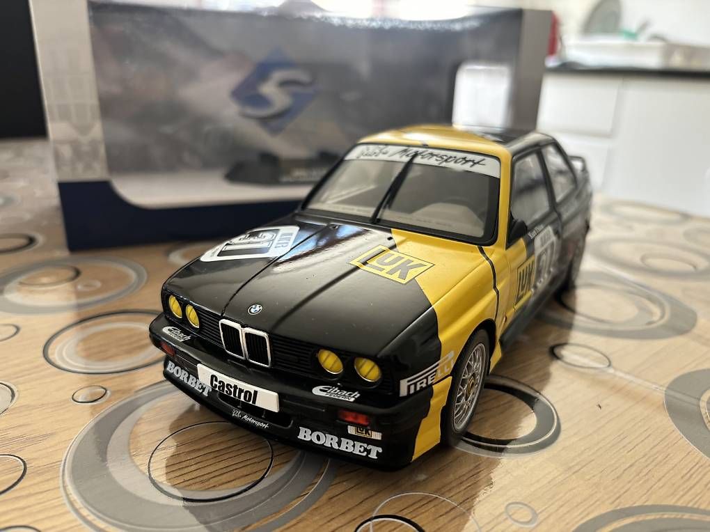 Modellini d'auto: Modellino BMW M3 e30 1/18 – Nuovo e nell'imballaggio originale da Lodrino venduto da angeloige
