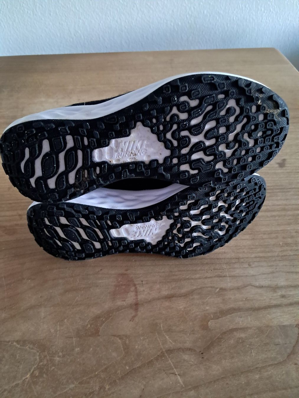 Nike Scarpe per ragazze: Turnschuhe Nike, Gr. 33 – Usato da Ipsach venduto da ginko24 2