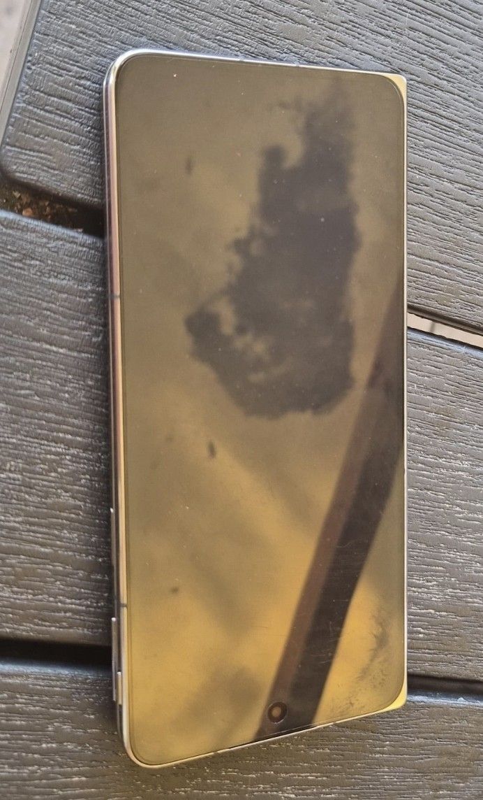 Oppo Telefoni cellulari / Smartphones: Oppo Find N5 sous Garantie – Usato da St-Martin FR venduto da MaxHsr 3