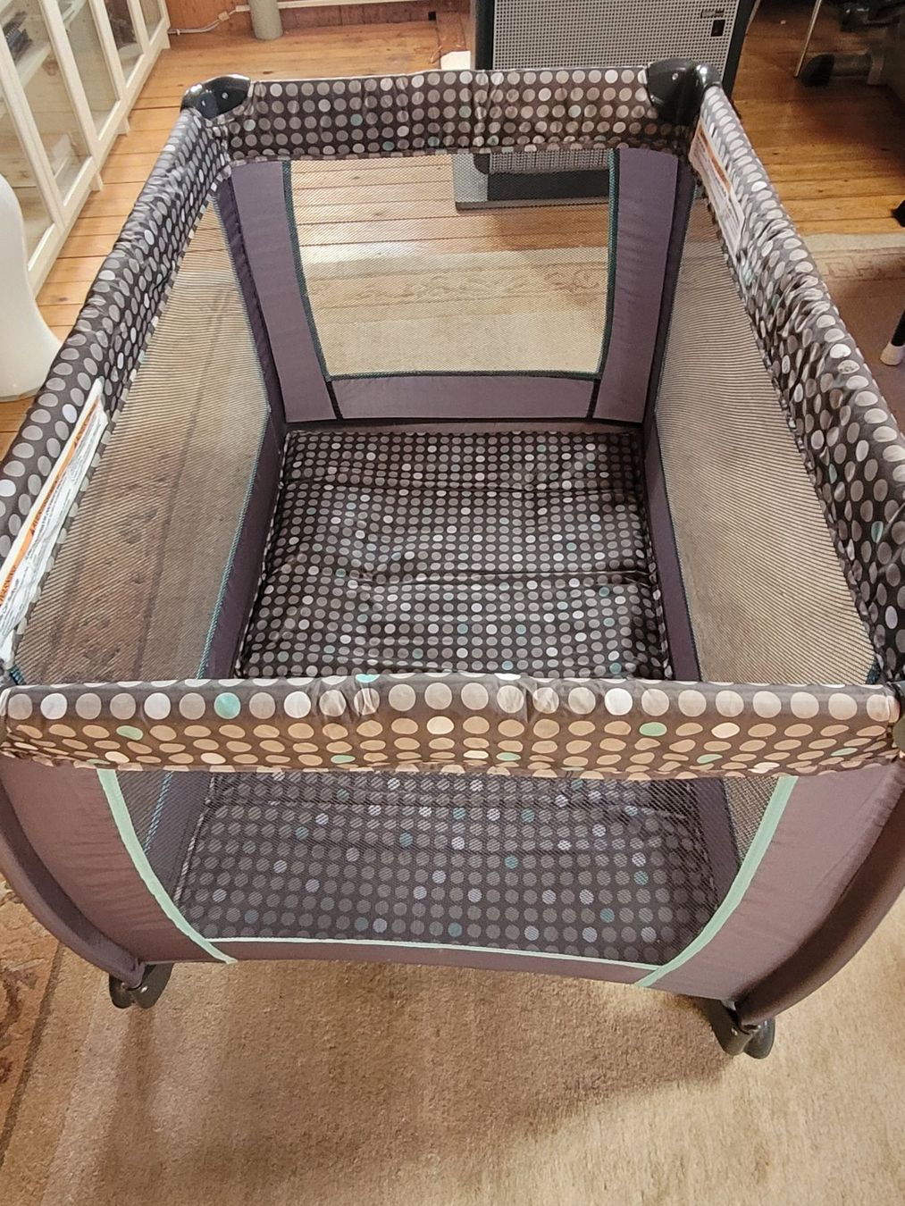 Betten: Reise-Kinderbett Babies "R" Us – Gebraucht aus Bäretswil von Baths 2
