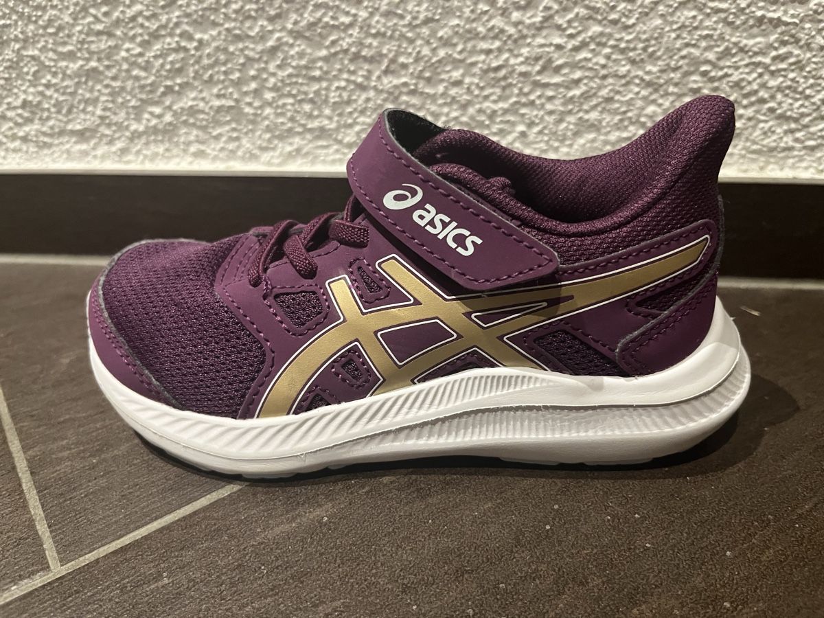 Asics Scarpe per ragazzi: ASICS Laufschuhe - Kinder Grosse 27 – Usato da Ehrendingen venduto da emm_7d8k 4