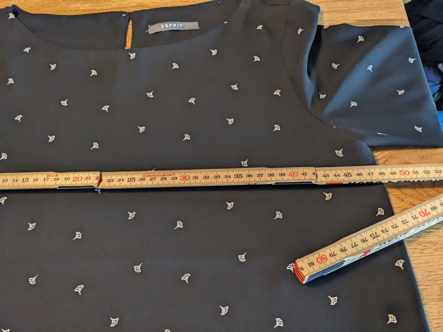Tuniche: schöne, schwarze Bluse von Esprit, Grösse 38 – Usato da Basel venduto da labaffe01 3