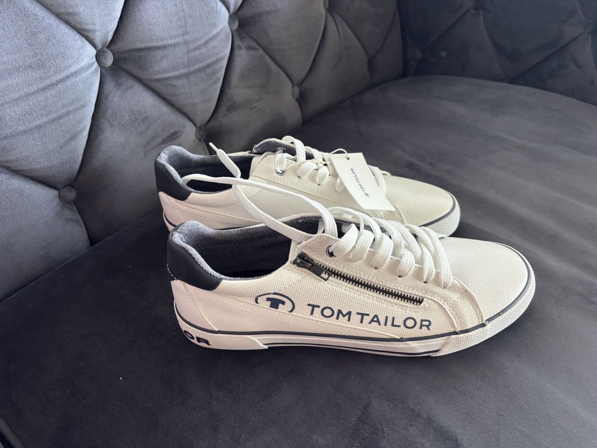 Tom Tailor Scarpe da uomo: Tom Tailor Sneaker neu – Nuovo e nell'imballaggio originale da Widnau venduto da Orca007