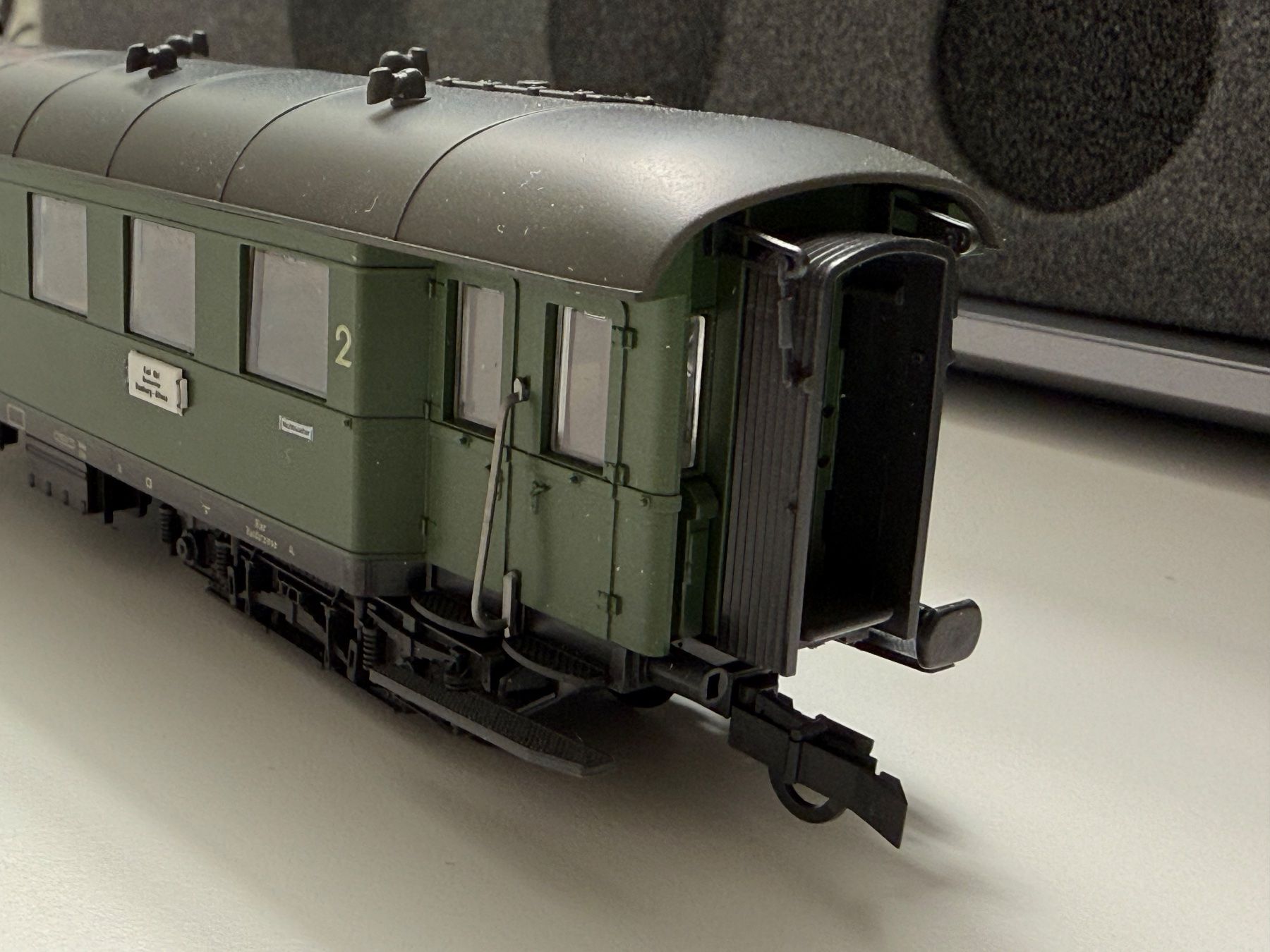Roco Modellini di ferrovie: Roco DB Eilzug Gepäckwagen Dye  / DC HO – Usato da Jonschwil venduto da sutfra12 1