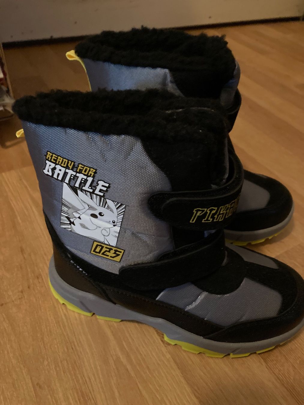 Scarpe per ragazzi: Kinder Winterstiefel Gr. 31 – Usato da Emmenbrücke venduto da JJ_89