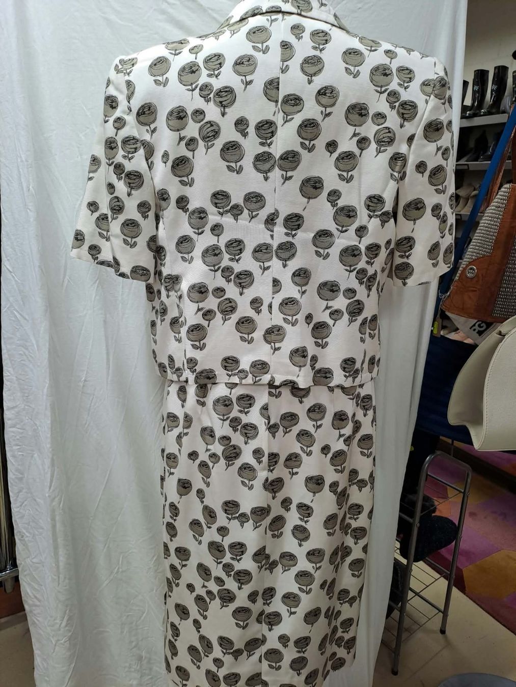 Valentino Completi & Tailleur: Costume Valentino – Usato da La Chaux-de-Fonds venduto da Emmaus2300CDF 1