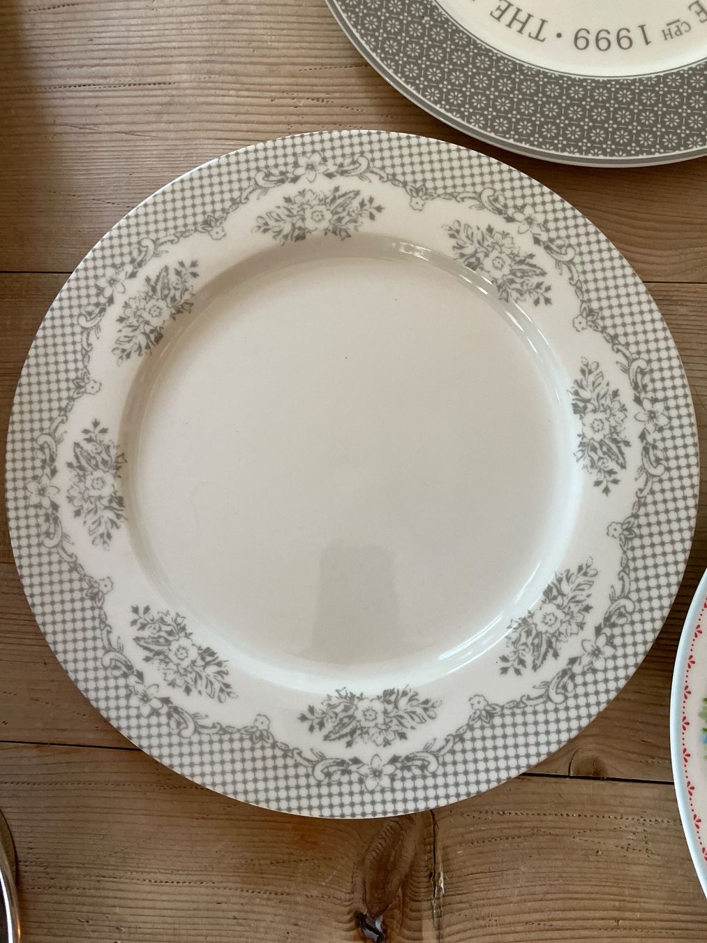 Greengate Teller: Geschirr - Greengate - Teller - Essteller – Gebraucht aus Winterthur von pompea 1