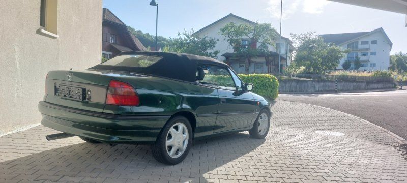 Opel Automobili: Opel Astra Caprio Bertone 1.8i 16V – Usato da Arboldswil venduto da Fritz1220 4
