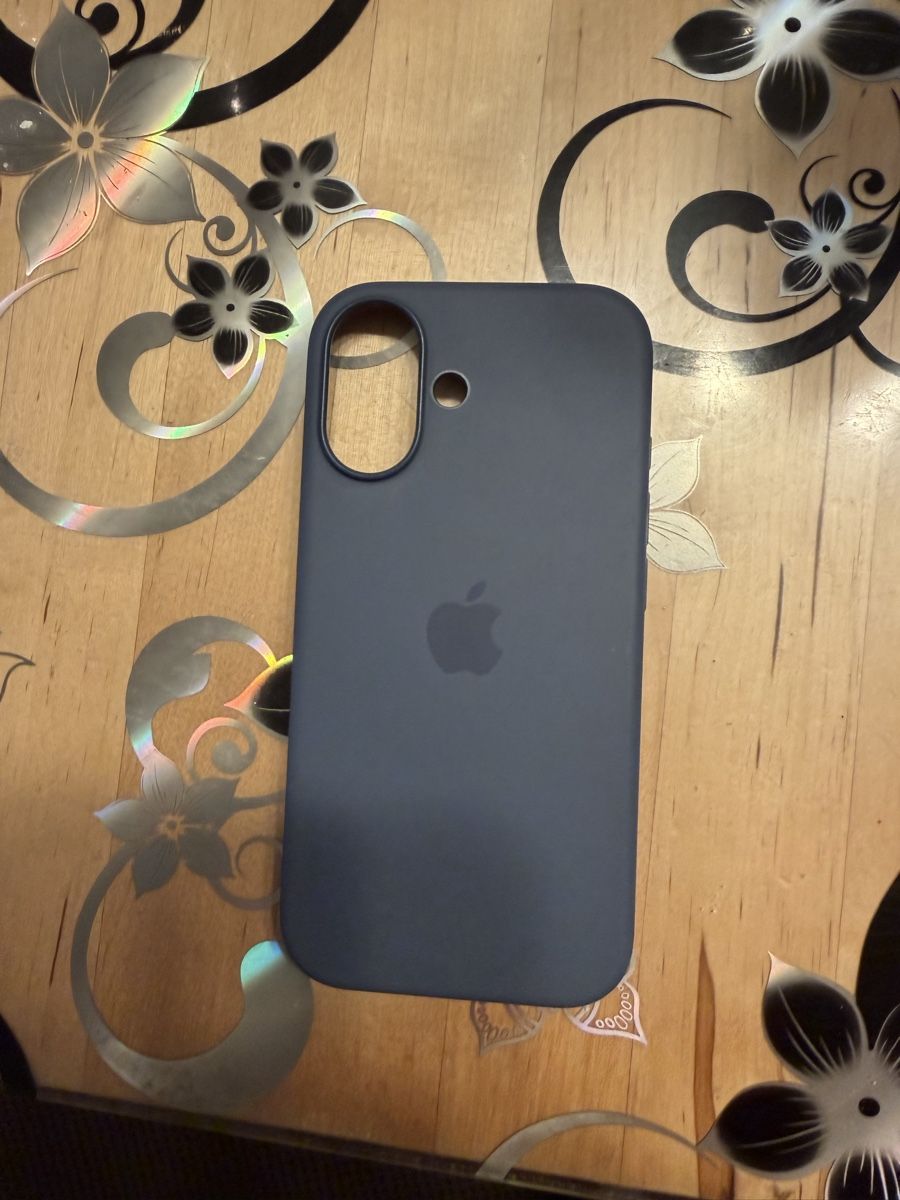 Apple Coques & Protection écran: iPhone 17 Handyhülle – Neuf (Voir description) à Uster par oranger_pulli
