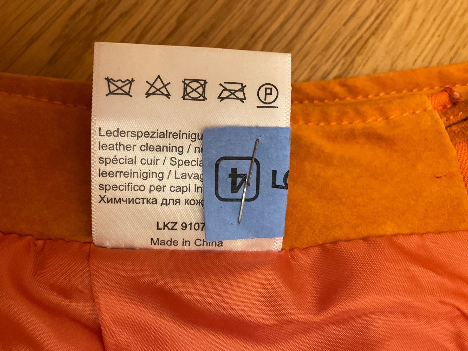Heine Gonne: Lederrock ALBA MODA orange Gr. 34/36 – Usato da Hämikon venduto da schneider.petra 5
