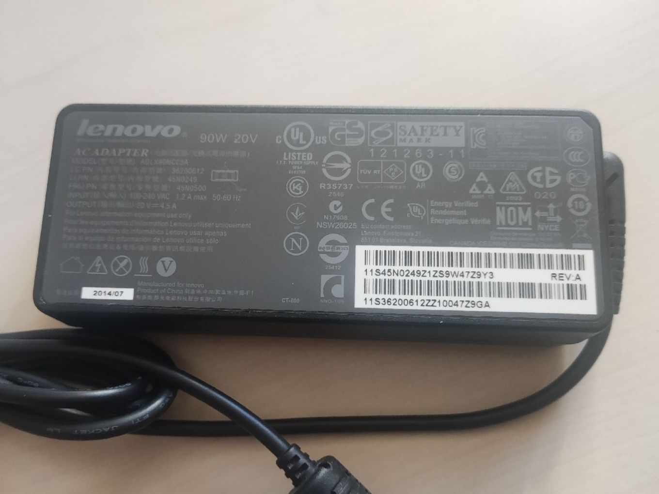 Lenovo Caricabatterie: Original Lenovo Laptop Ladegerät – Usato da Berikon venduto da Weidi1 3
