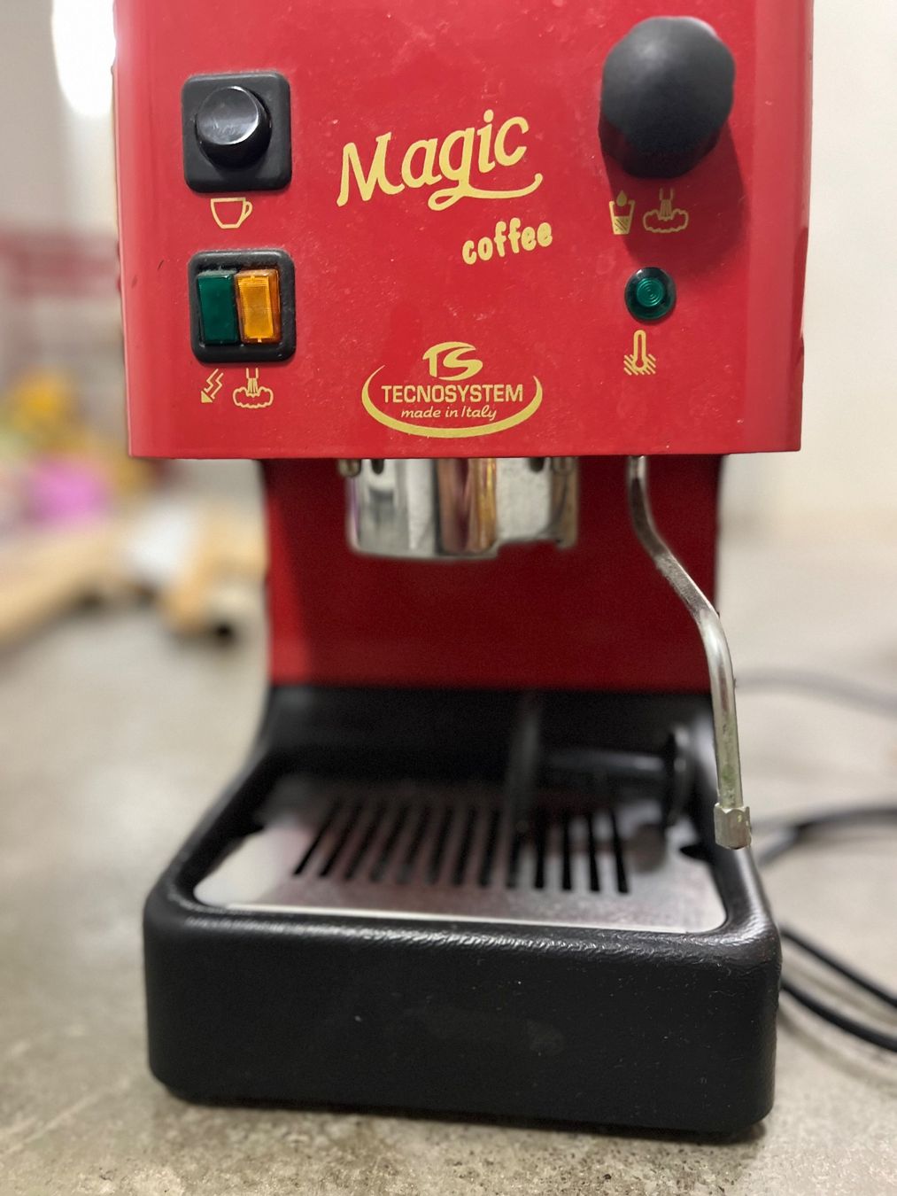Macchine per caffè & Macchine per espresso: Magic Coffee Technosystem, Filter-/Kapsel-Espressomaschine – Usato da Zürich venduto da ket_xgs8 4