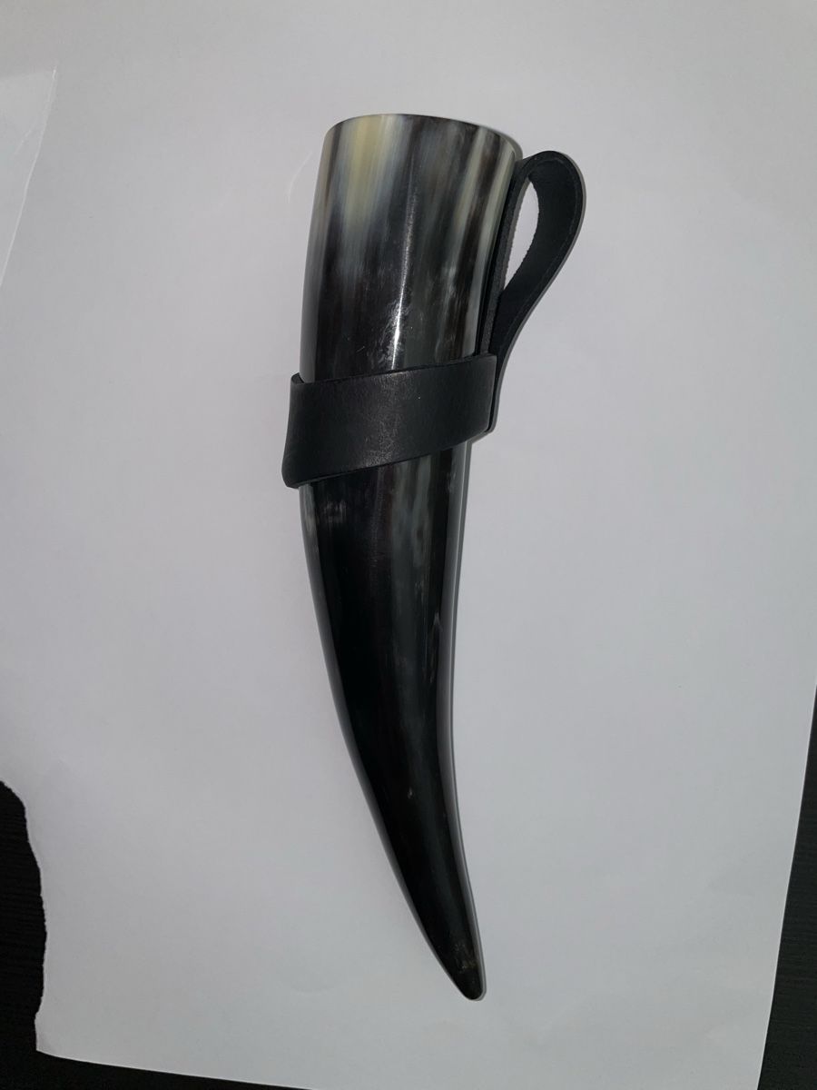 Autres vaisselles & verres: Trinkhorn circa 25cm – Neuf (Voir description) à Glattfelden par Aura_X