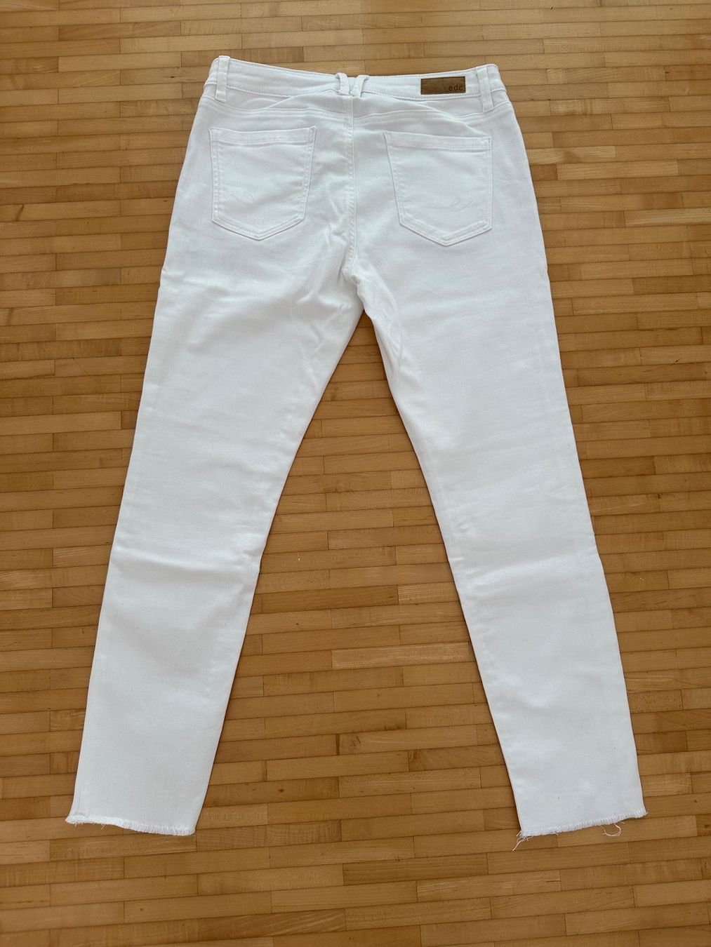 Esprit Jeans: ESPRIT Ankle-Jeans Skinny W30 weiss – Gebraucht aus Würenlos von gtvlady_82 1