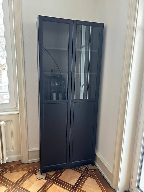 Armadi: Schrank mit Türen – Usato da Urdorf venduto da mar_v8gr