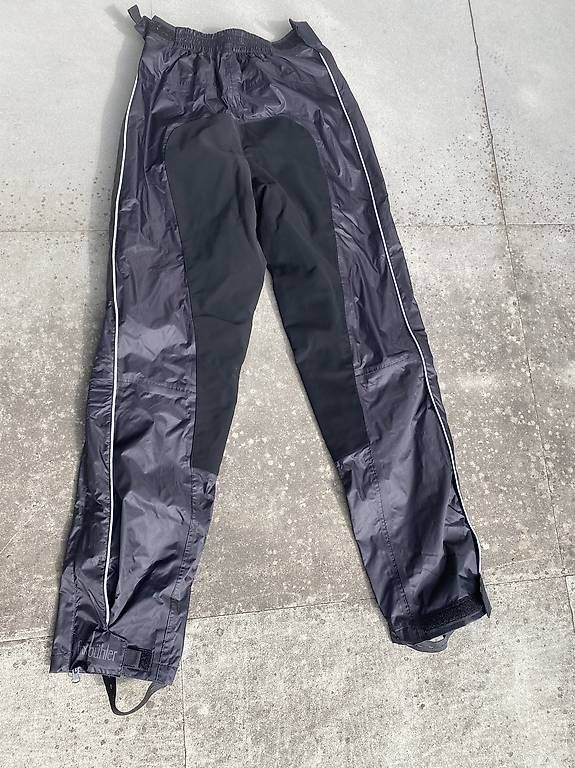 Pantalons: Regenreithosen XS – Neuf avec emballage d'origine à Winterthur par Lini08