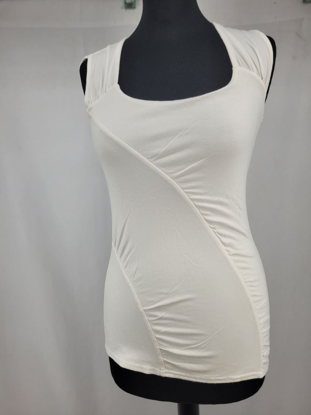 Orsay Tops: ORSAY Haut Blanc – D'occasion à Lausanne par PlusValue_Lausanne