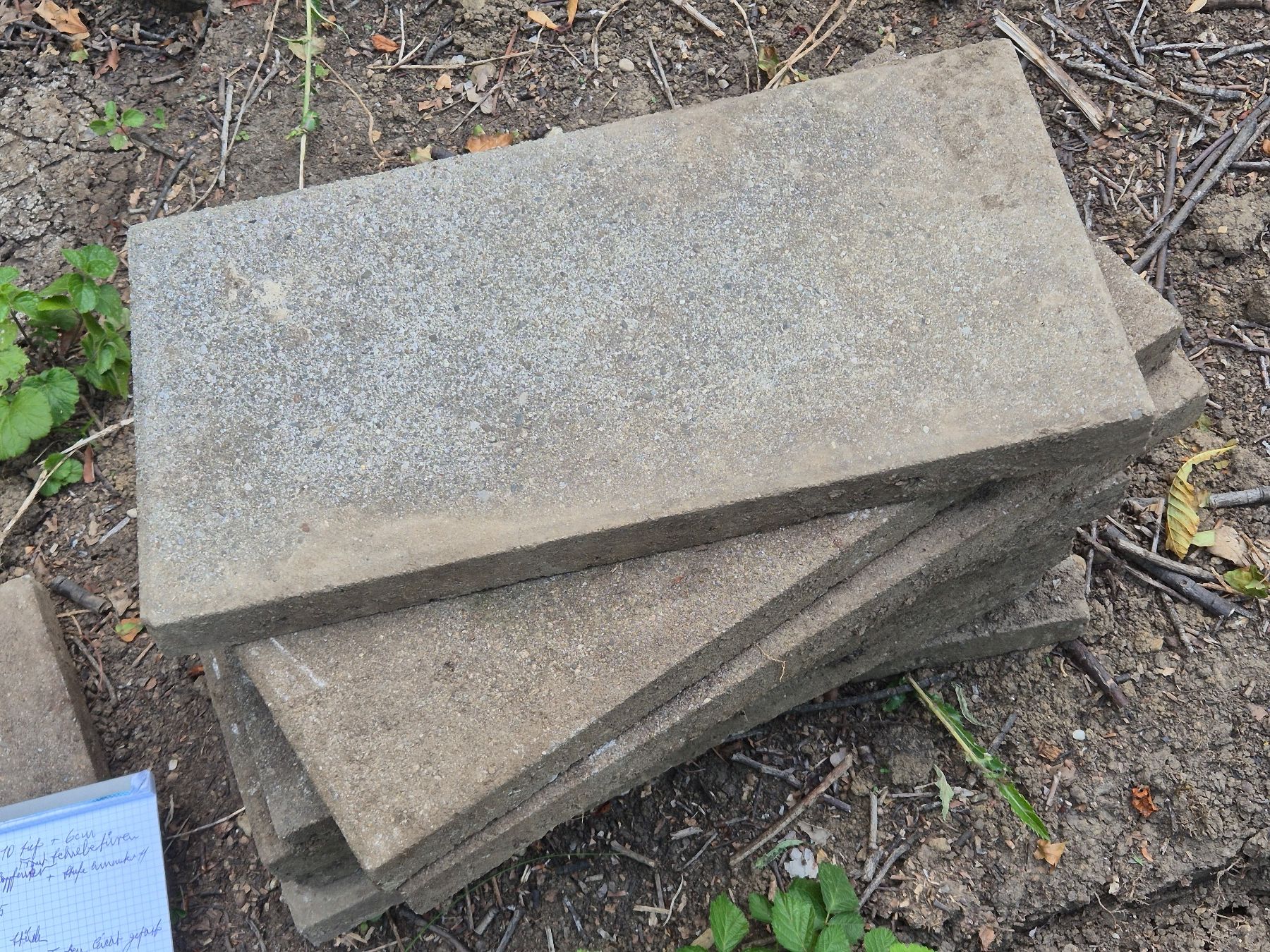 Revêtements de sol: Gartenplatten 25x50x4cm – D'occasion à Aesch ZH par pbre
