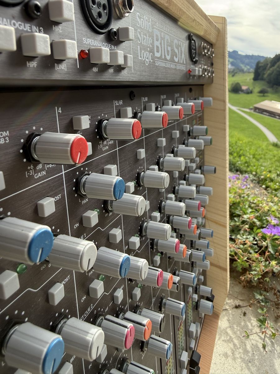 Solid State Logic Console di mixaggio: SSL BiG SiX Analog Mischpult Audio Interface – Usato da Oberegg venduto da glennius94 1