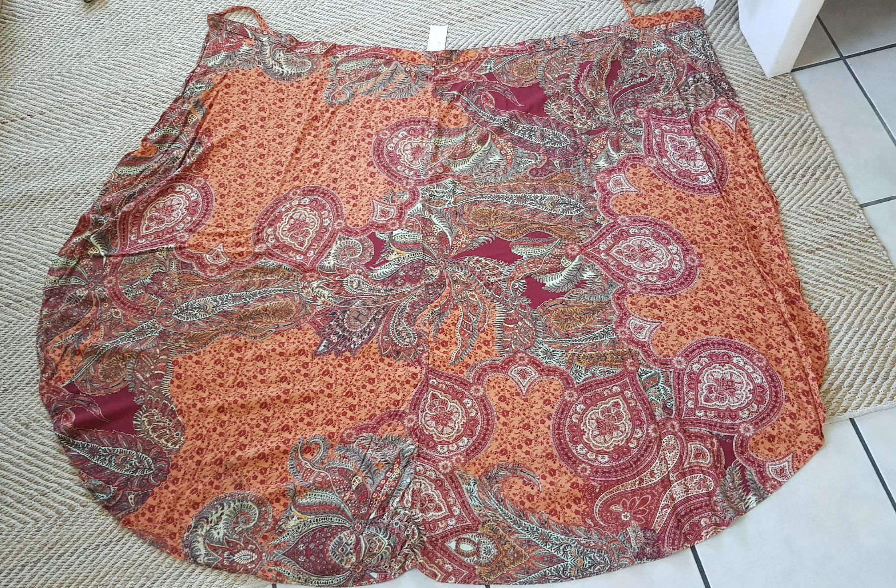 Gonne: Boho Wickelrock Paisley Muster S-M Viscose – Usato da Menznau venduto da Valinor 5