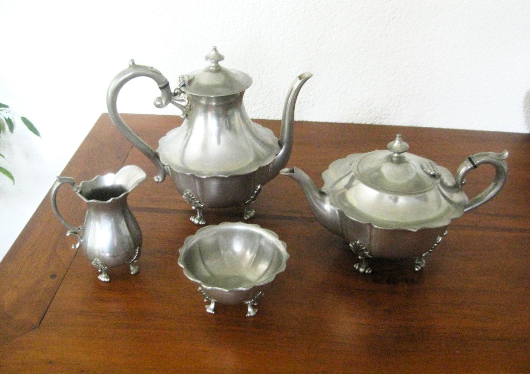 Set di piatti: Kaffeeservice Teeservice Zinn – Usato da Kriens venduto da Kraeutergarten