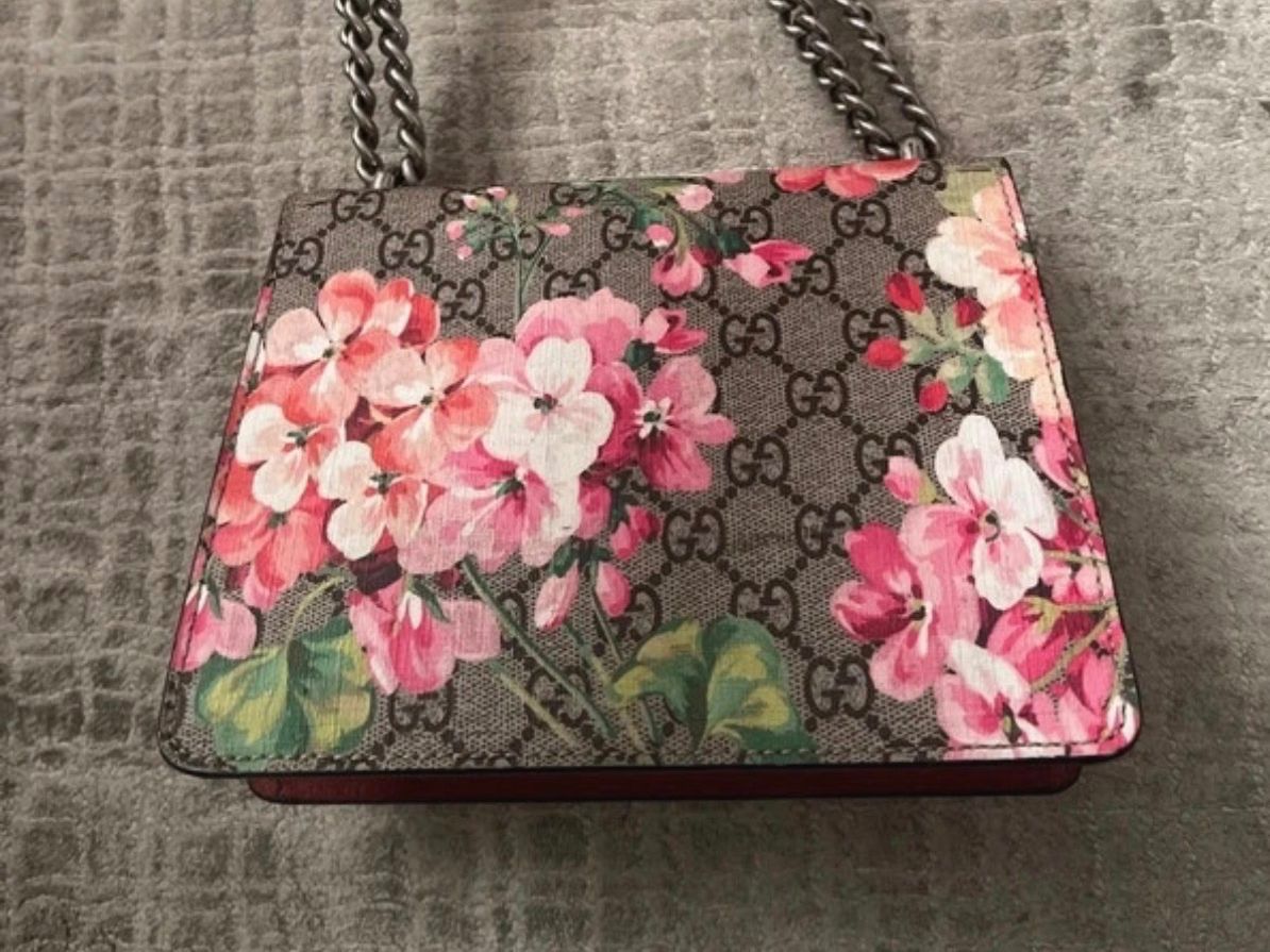 Gucci Borse da donna: Damen Handtasche Gucci Blumen – Usato da Meilen venduto da ell_9887 2