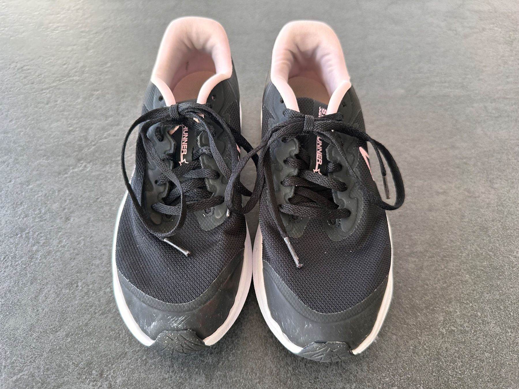 Nike Chaussures filles: Nike Star Runner 3 Gr. 38 – D'occasion à Arboldswil par schlulu