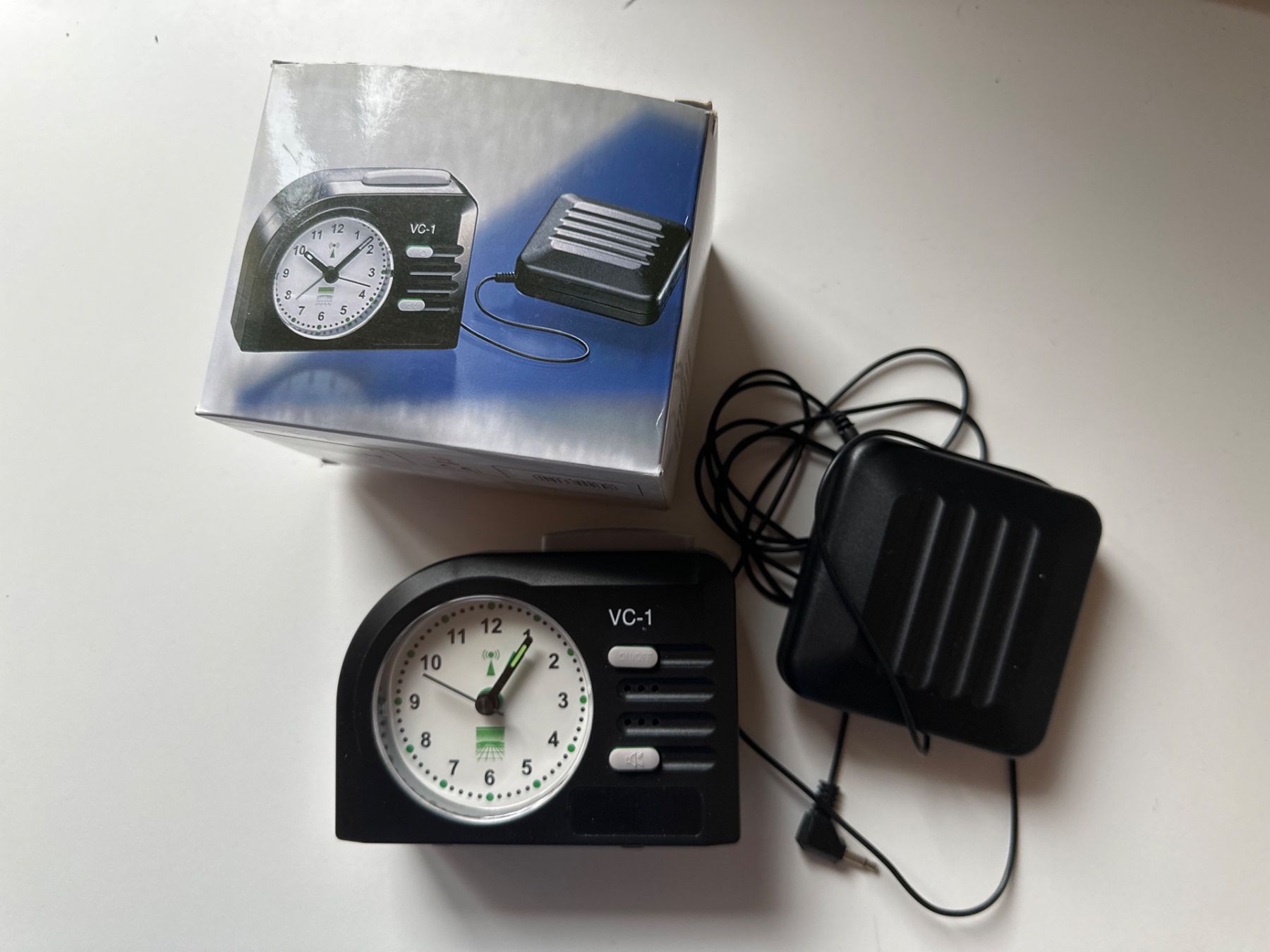 Sveglie: Funkwecker mit Vibrations-Alarm – Usato da Steffisburg venduto da Andreasstaempfl