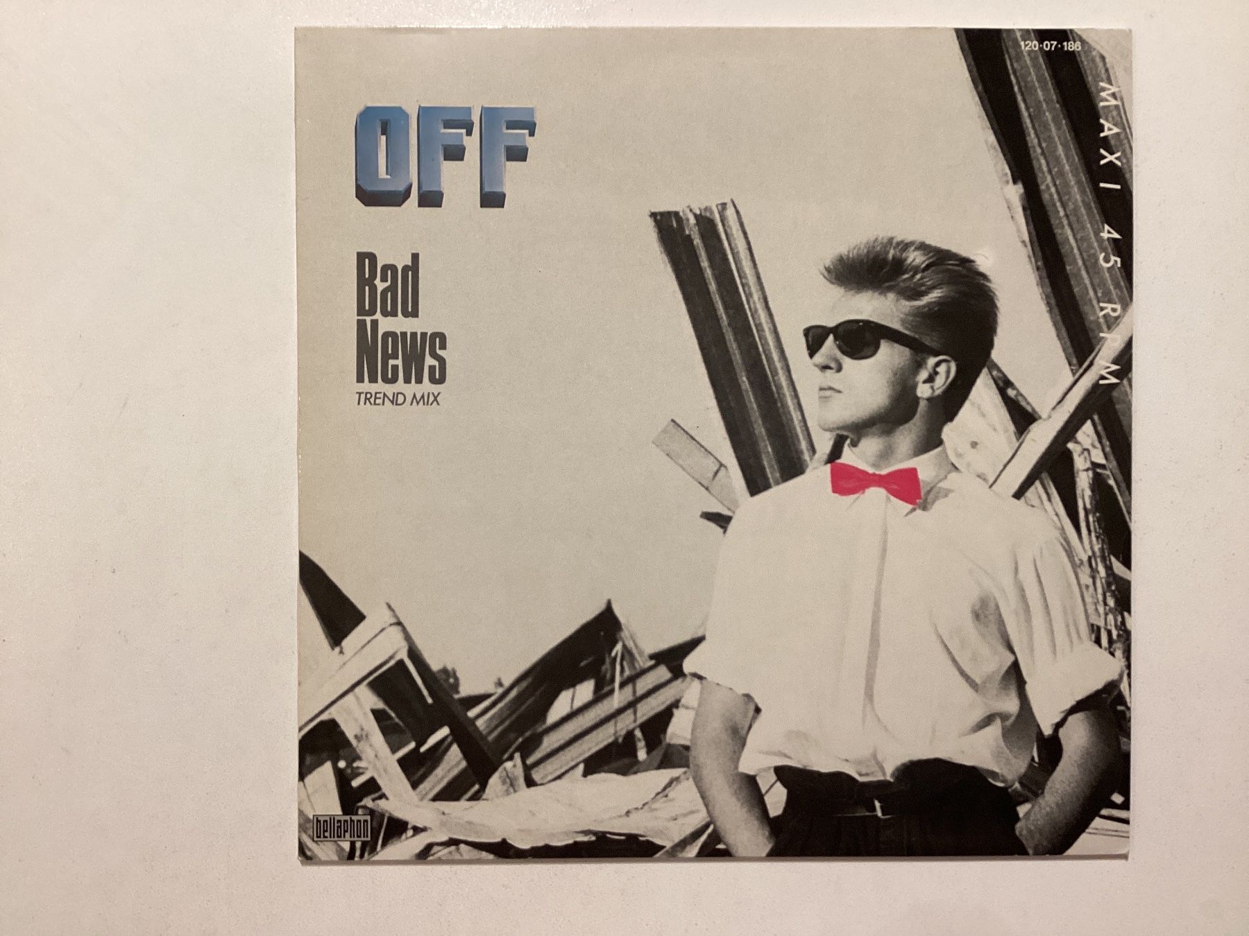 Dischi in vinile: Off Maxi-Single - Bad News – Usato da Gutenswil venduto da Hamzian