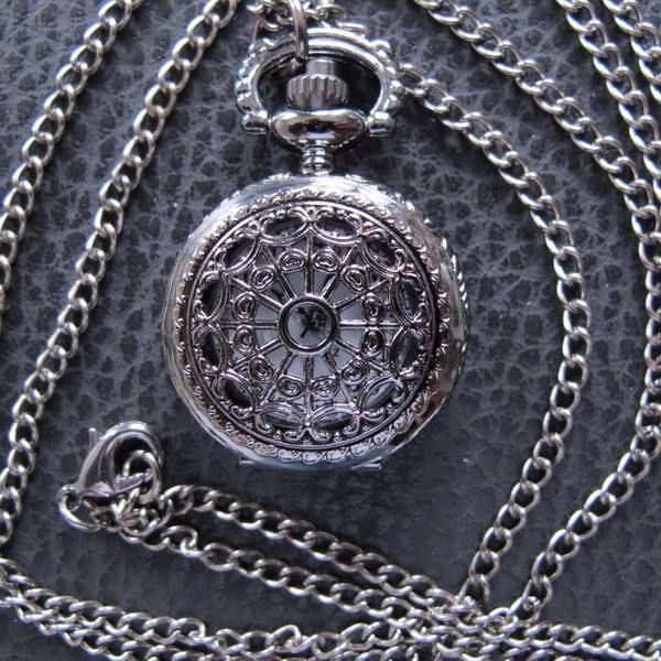 Uhren: Umhängeuhr Gothic IV Steampunk Victorian – Neu (gemäss Beschreibung) aus Schwanden GL von UHRKNALL
