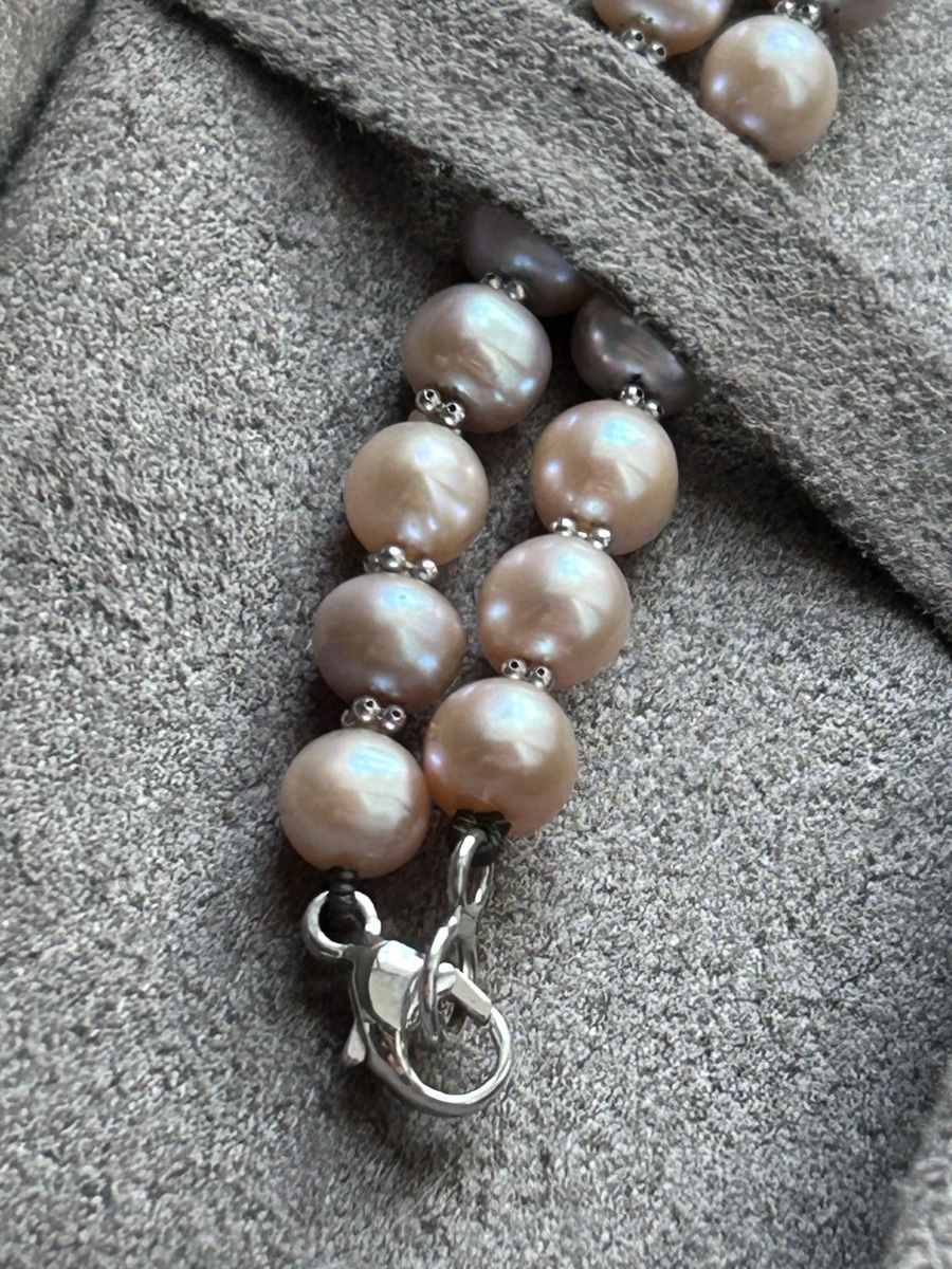 Bucherer Catenine: Echtes Perlenhalsband, grau-rosé Zuchtperle – Nuovo (secondo la descrizione) da Lupsingen venduto da fabi11e 2