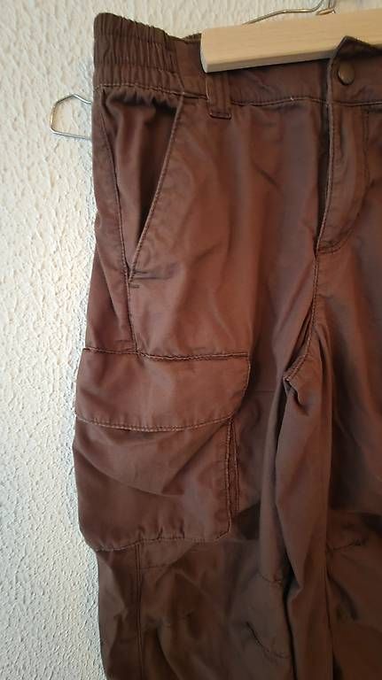 Pantaloni: pantalon cargo H&M – Usato da Muraz (Collombey) venduto da Kiriwi 1