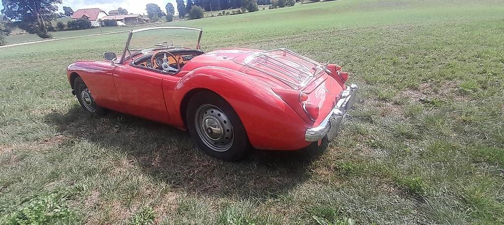 Modellini d'auto: Oldtimer MGA – Usato da Champagne venduto da Sig5790 4